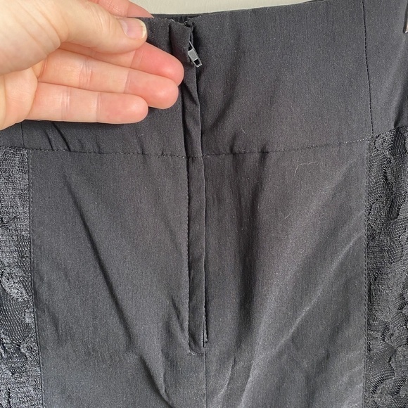 Suzy Shier Women's Black Pull On Midi Skirt Lace Accents Size Medium‎ - Picture 5 of 12